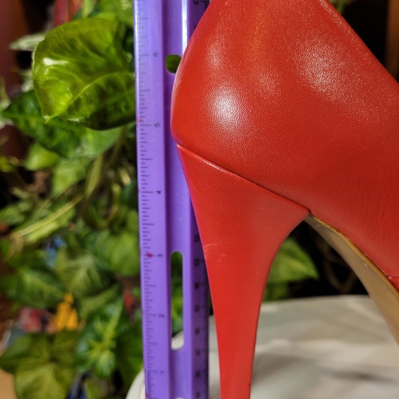 Zara, red leather peep toe platform 8.5 heal - Picture 9 of 10